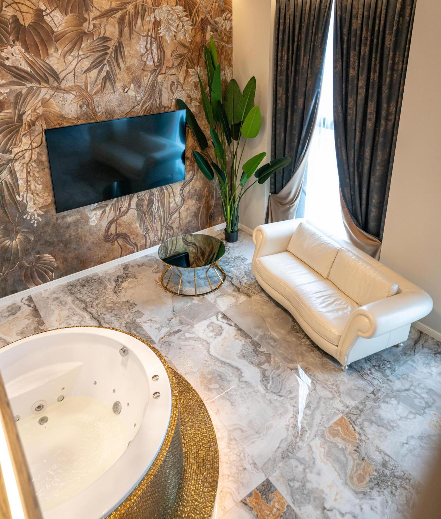 Jacuzzi Exotica Apartment 克莱佩达 外观 照片